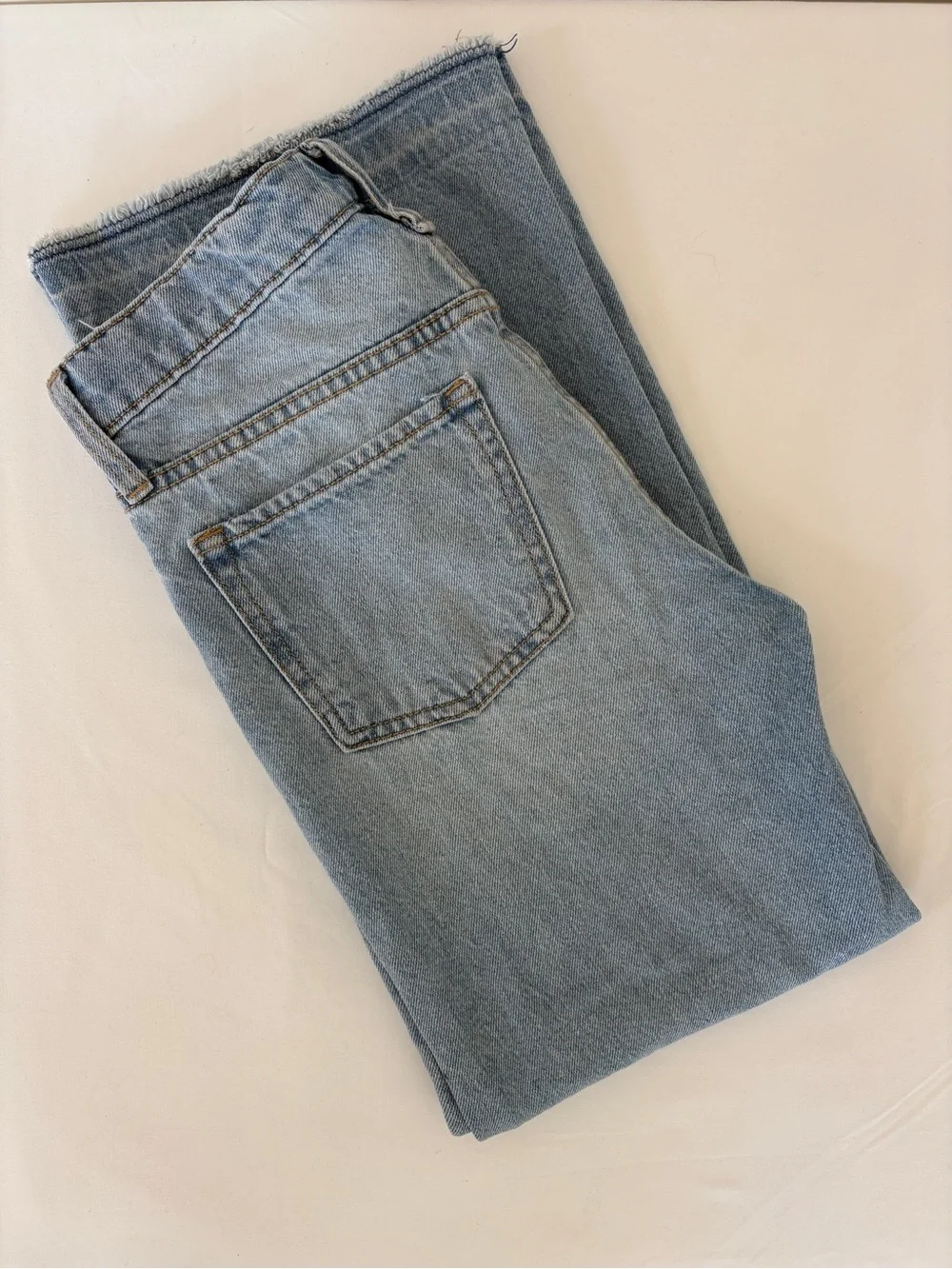 Old Navy Girl’s High-Rise Light Wash Baggy Denim Jeans
